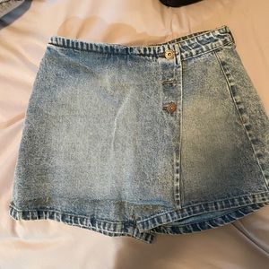 ***Moving sale - will accept almost any offer*** Goodnight macaroon denim skort